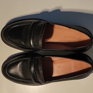 Madewelll lug sole loafers never worn - black size 9.5